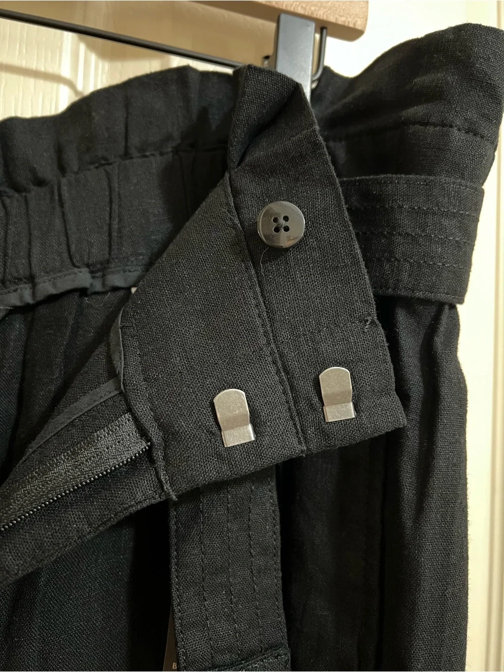 Banana Republic Black Linen Wide-Leg Paperbag Pants.